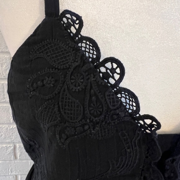 Express cotton sundress with lace trim, peek-a-boo waist & adjustable straps. M. - Picture 2 of 6